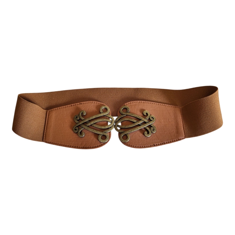 NWOT Decorative Small Elastic Latch Hook Belt w/ Cute Buckle Detail. Never worn.